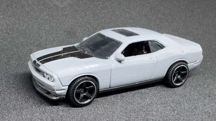 Dodge Challenger (Loose)