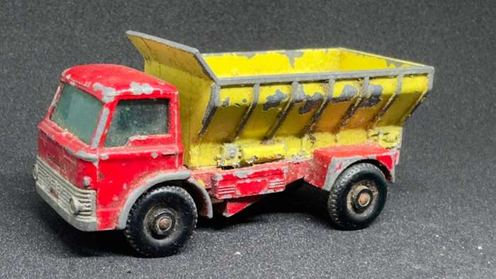 Grit-Spreading Truck No70 (Loose)