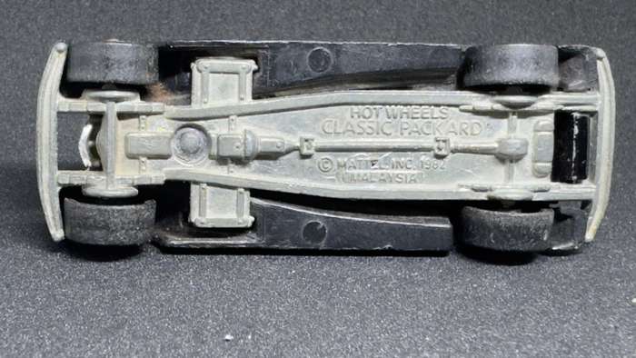 Classic Packard (Loose) - 1983 Hot Wheels Hot One Black w/WW's, Malaysia Casting