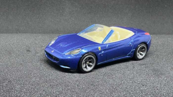 Ferrari California - 010 Hot Wheels Speed Machines