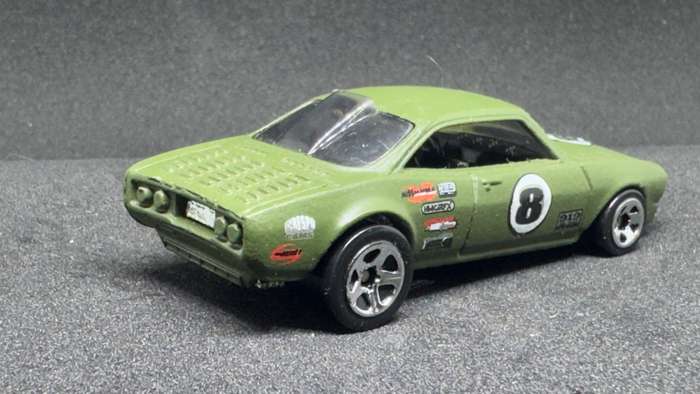 Vairy 8 (loose) - 2006 Hot Wheels #156
