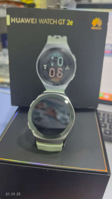 Huawei watch GT 2e 44mm green colour (Pre Owned)
