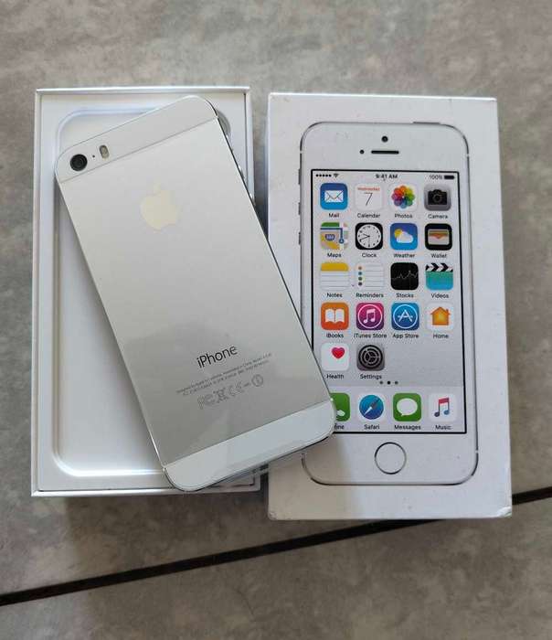 Apple iPhone 5s 16GB Silver Color