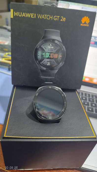 Huawei Gt 2e  Smart watch black colour (Pre owned)