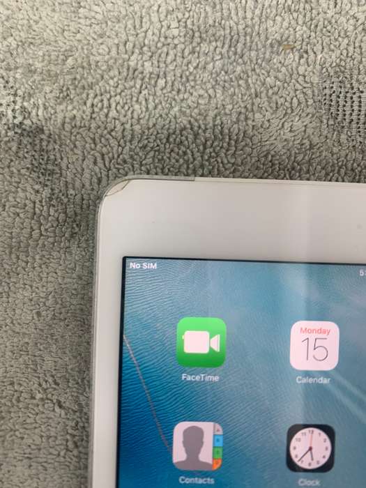 iPad MINI 16GB WIFI +CELL silver (PRE OWNED)