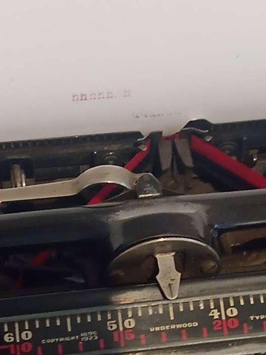 This antique Underwood No. 5 Standard Typewriter from the 1920s