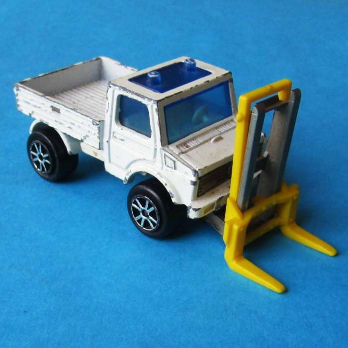 Old Majorette 1/82 Unimog Truck