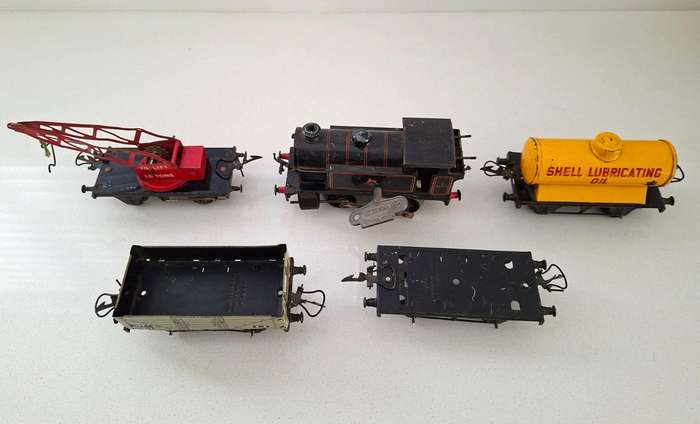 Vintage Hornby Tin Plate Train Set - Made in England by Meccano