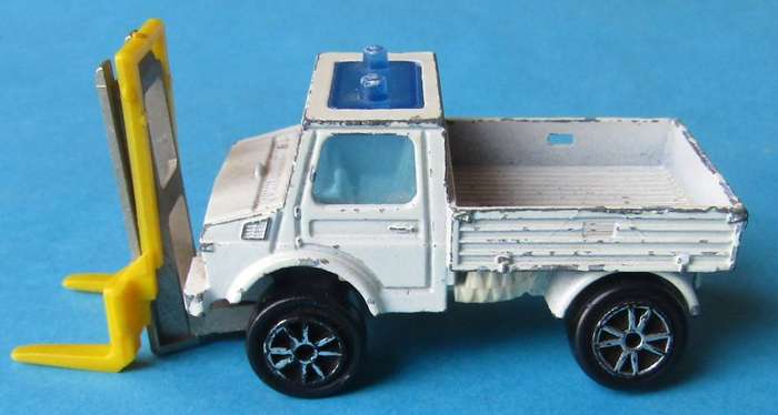 Old Majorette 1/82 Unimog Truck