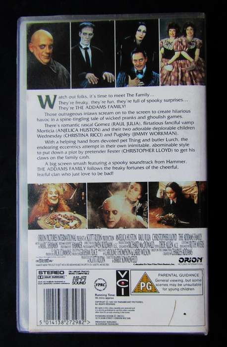 The Addams Family - Movie VHS Tape (1996)