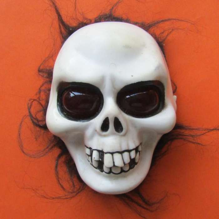 1986 Creata Scary Skull Battery Toy