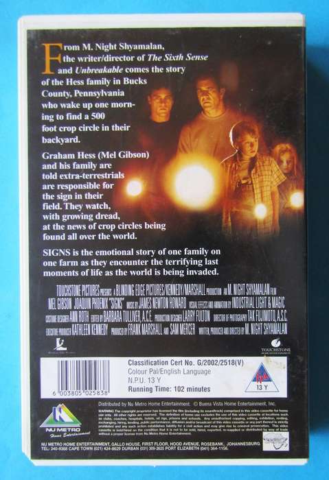 Signs - Mel Gibson - Movie VHS Tape (2002)