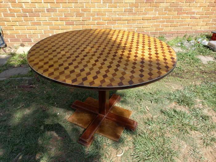 Vintage Round Dinning Table