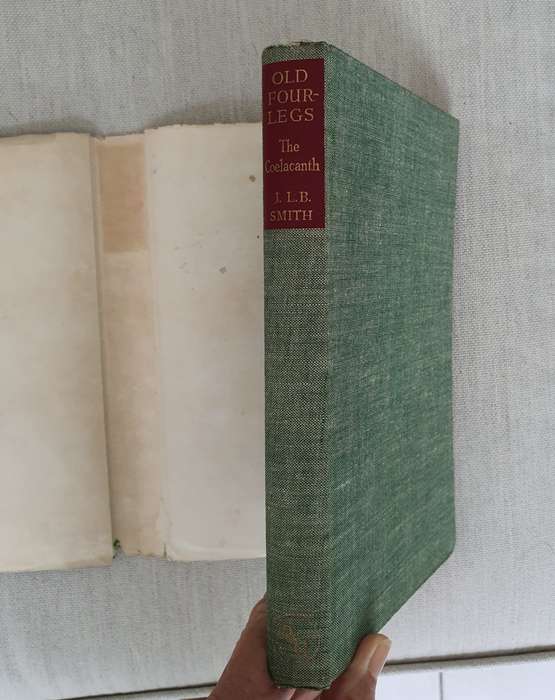 OLD FOURLEGS, The Story Of the Coelacanth- JLB Smith