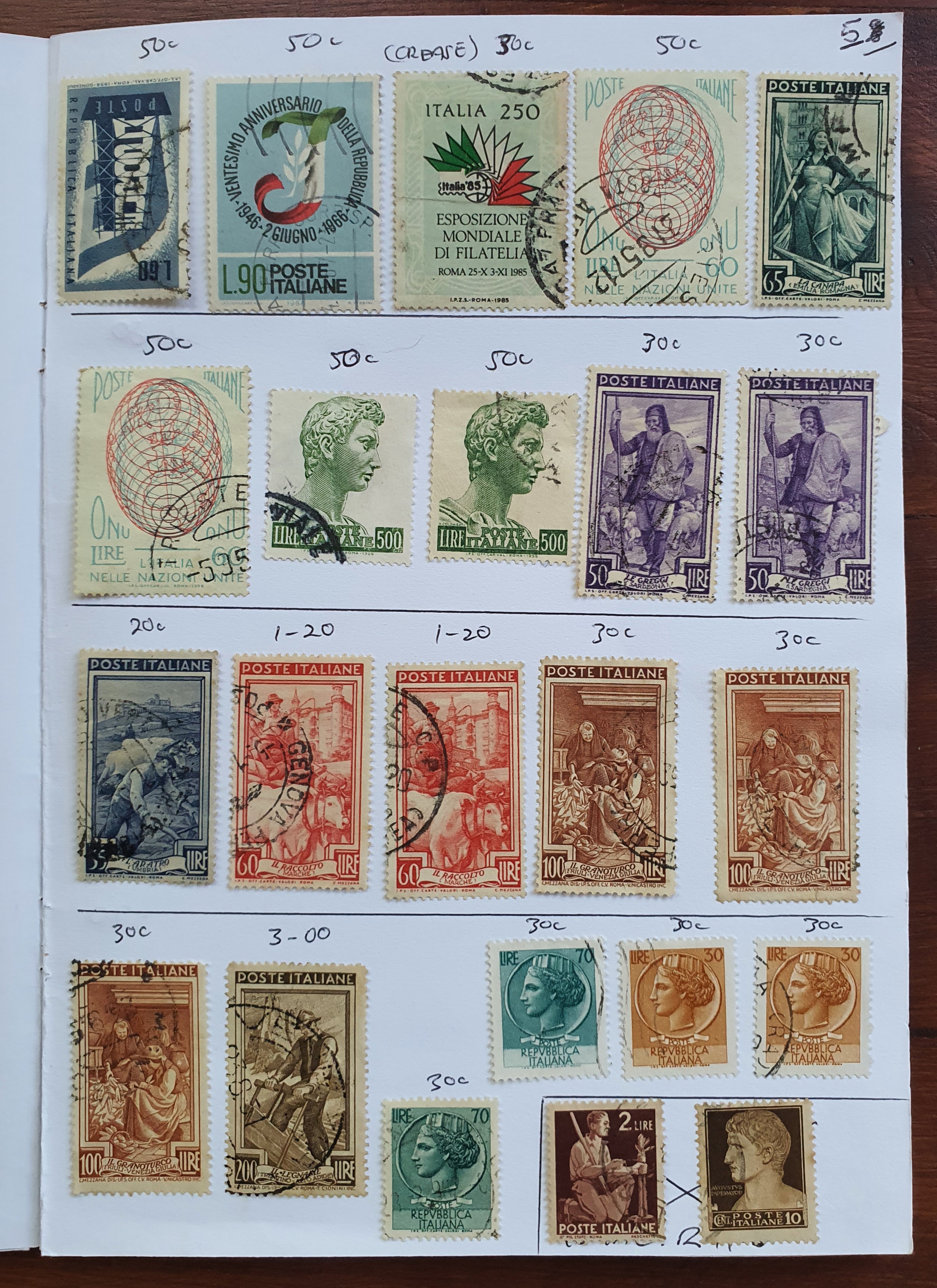 STAMPS OF ITALY - BOOKLET OF MIXED LOT