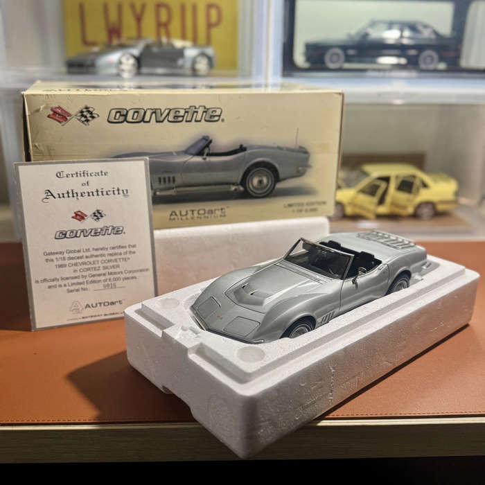 #0016/6000 AUTOart Millennium 1:18 1969 Chevrolet Corvette Cortez Silver  Limited Edition #16/6000