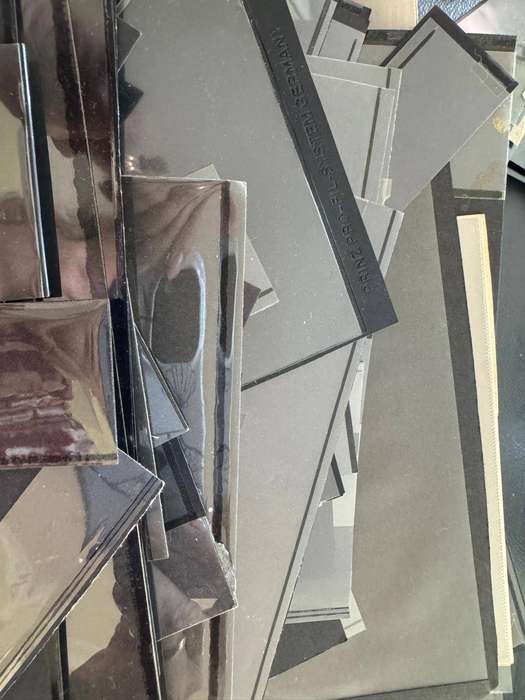 Cardboard film mounts of a jumble of sizes 110 pieces*