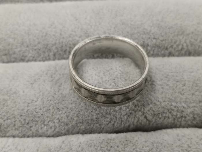 925Silver: Patterned Ring - Size T