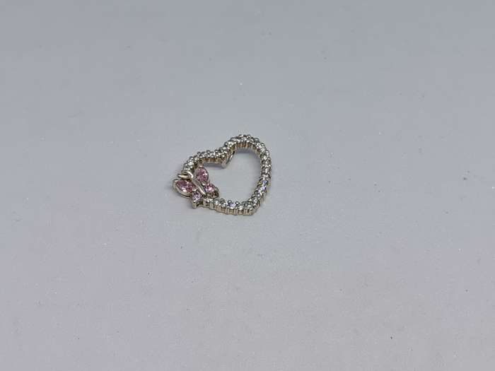 Dazzling Silver Heart Pendant