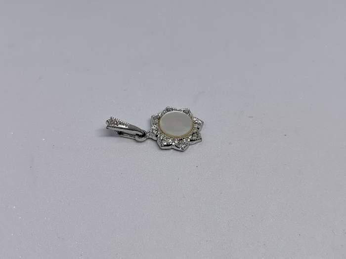 Silver Mother of Pearl Pendant