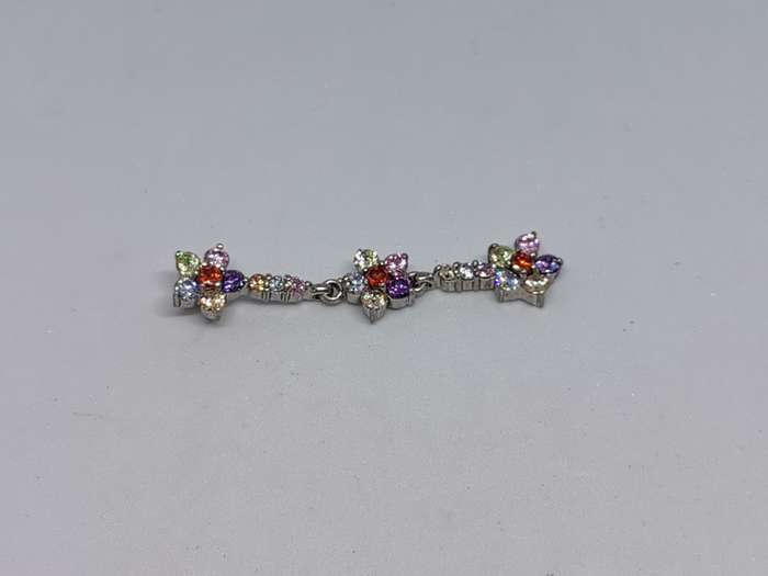 Silver Dangling Flower Pendant