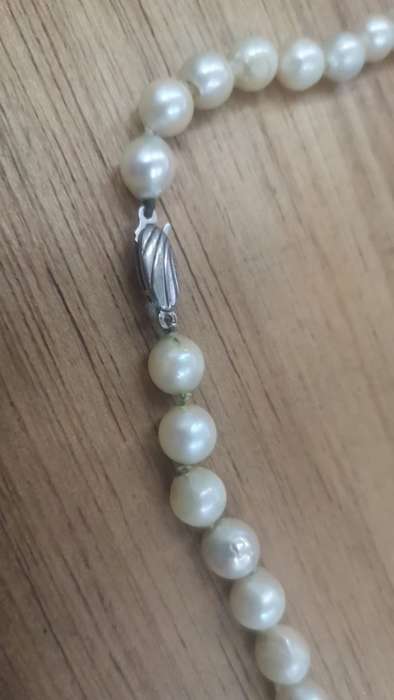 Pearl Necklace with Silver Clasp