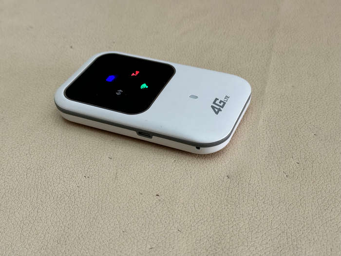 4G USB Modem Network Adapter with WiFi Hotspot & Sim Card Slot Portable WiFi Pocket Router Bundle