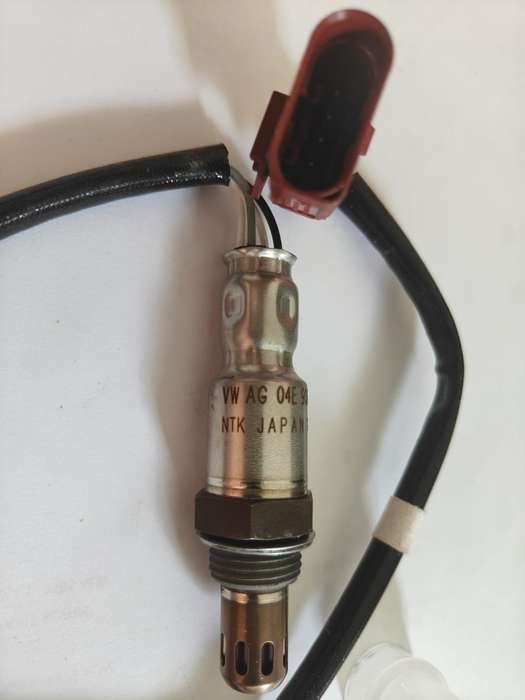 Vw NTK Oxygen Sensor 4wires 04E906262AT 04E906262DB 04E906262AR 04E906262L