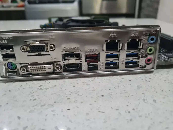 i7 9th gen + 32gb + Q370 Gaming Upgrade Kit