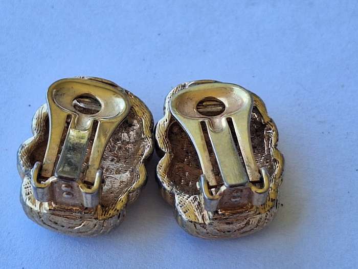 Clip on earrings