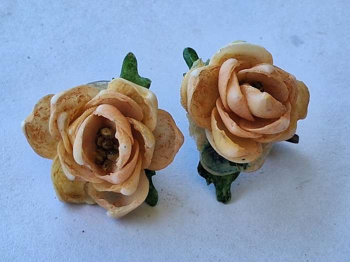 Flower earrings