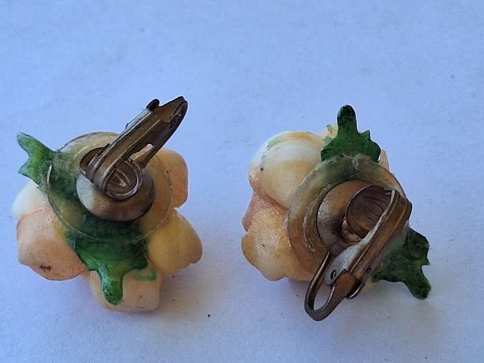 Flower earrings