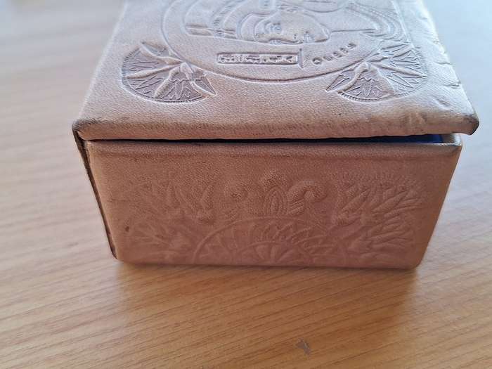 Lovely Egyptian leatherbound jewlery box