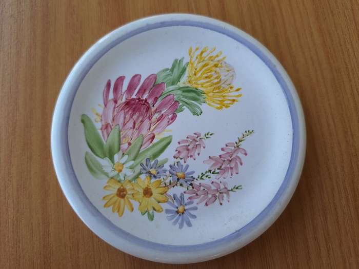 Small wall plate