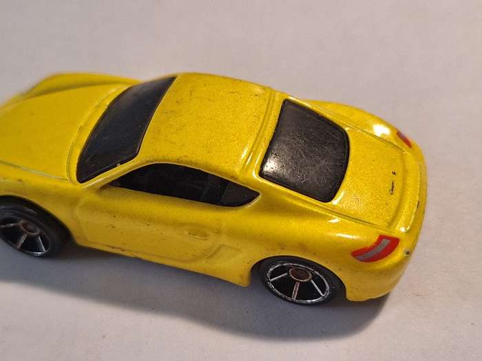 Hot Wheels Porsche Caymen