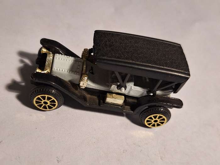 Model of vintage car made in Hong Kong