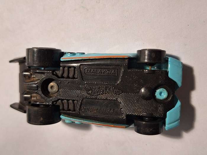 Hot Wheels Prototype H-24 scale 1/64