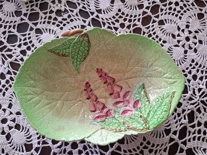 Vintage Carlton Ware foxglove bowl