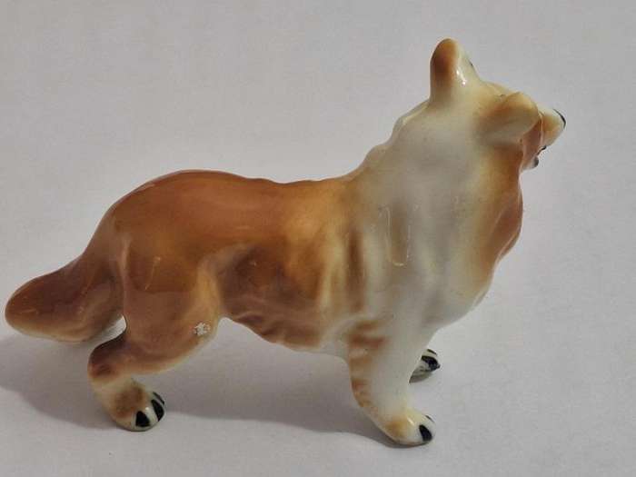 Lovely miniature collie dog ornament
