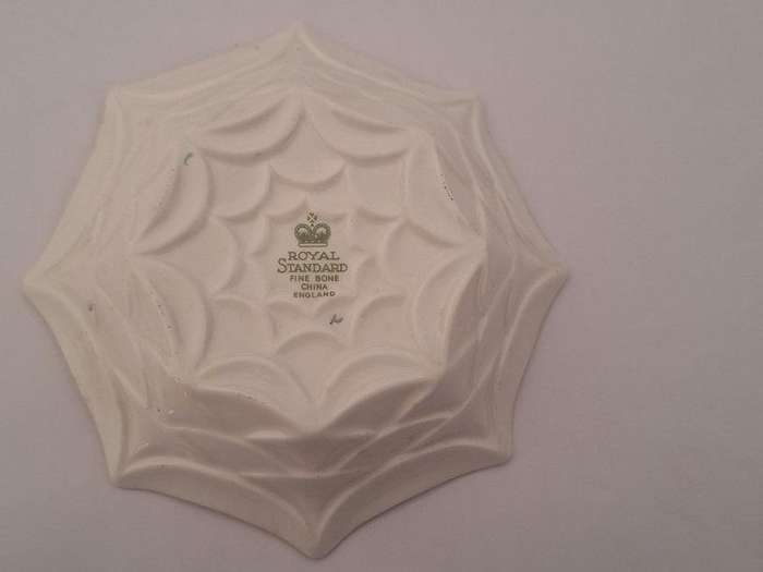 Vintage Royal Standard mints bowl