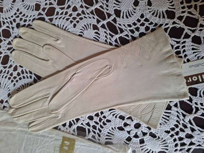 Vintage Milore leather gloves