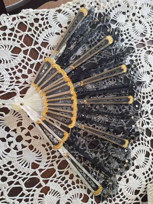 Vintage hand fan