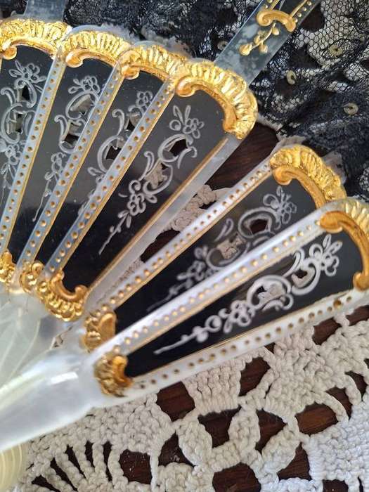 Vintage hand fan