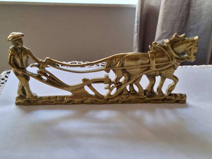 Stunning brass ornament