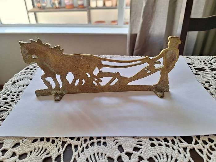Stunning brass ornament