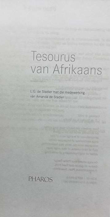 Pharos Tesourus van Afrikaans - L.G. de Stadler & A. de Stadler - Hardcover with CD Rom - 863 pages