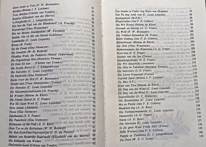 Klein Verseboek saamgestel deur D.J. Opperman - Hardcover - 184 pages