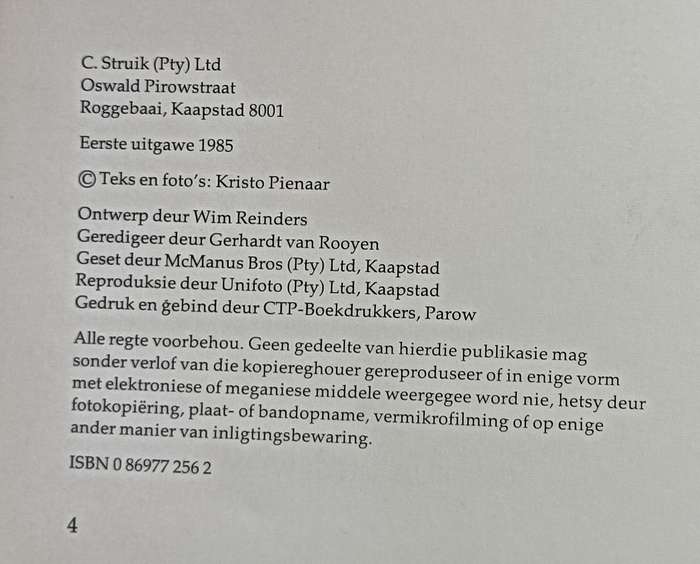 Plant Inheems - Suid-Afrikaanse plante vir die Huistuinier - Krist Pienaar- Hardcover - 128 pages