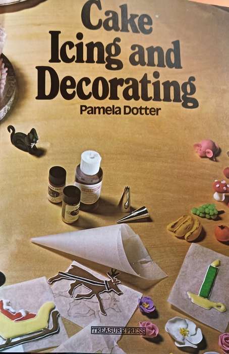 Cake Icing & Decorating - Pamela Dotter- Softcover - 80 pages