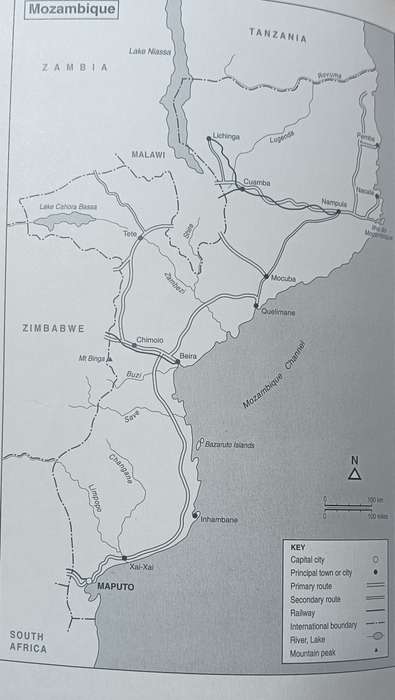 Guide to Mozambique - Philip Briggs - Softcover - 230 Pages